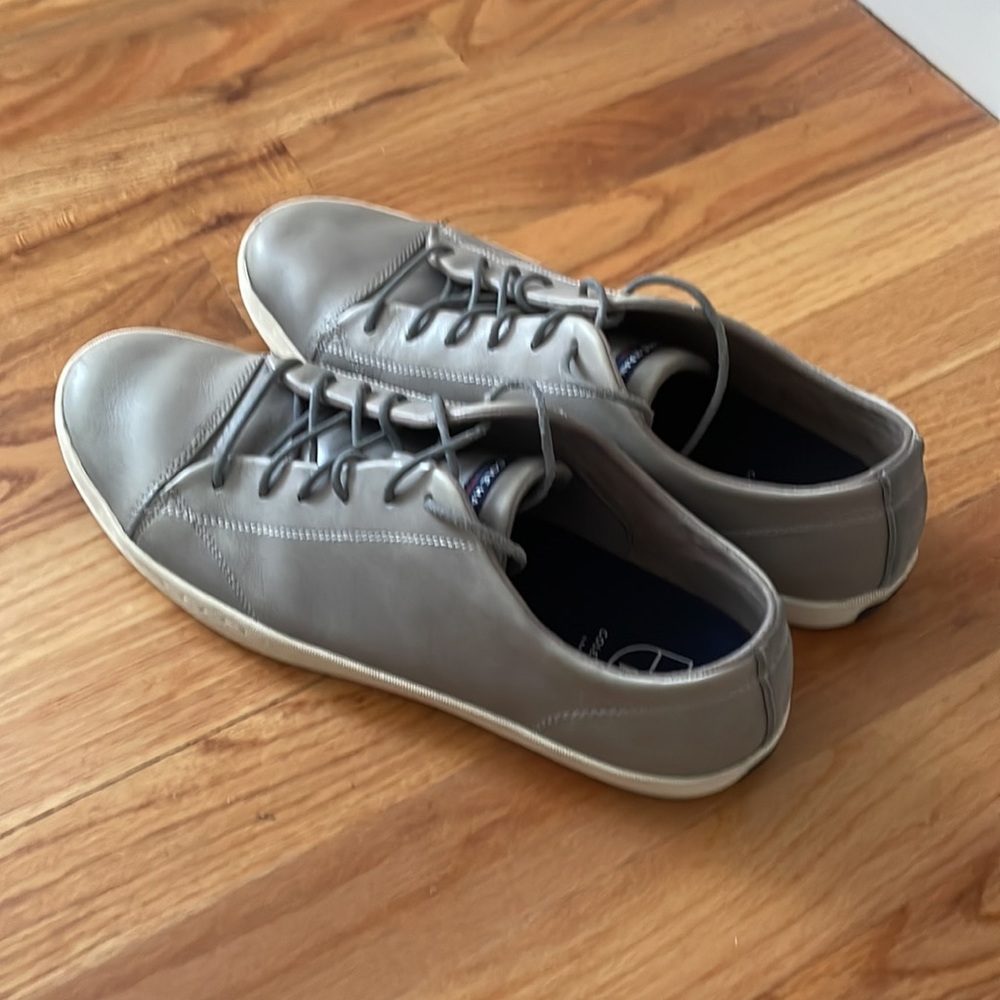 Cole Hann Grand OS grey leather sneakers, leather laces. Rubber sole 11. - Picture 2 of 8